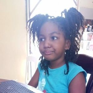 Meet your Posher, Emmanuel